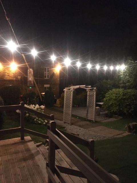 Gomersal Lodge Hotel Cleckheaton Esterno foto